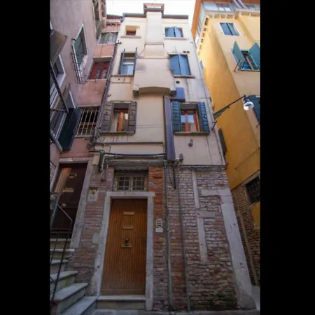 Apartment Carbona